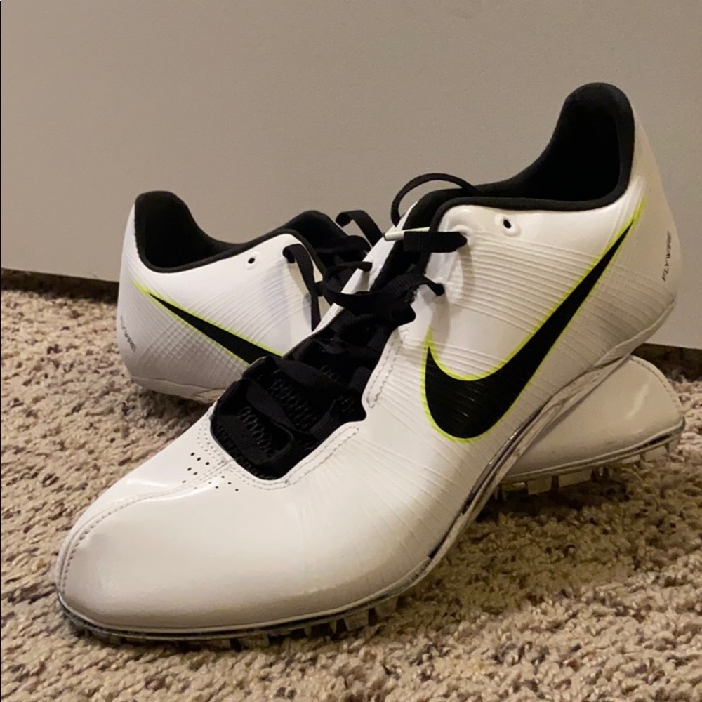 Track spikes